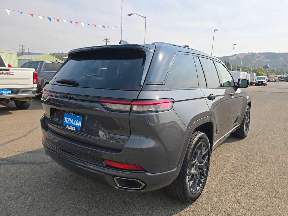 new 2025 Jeep Grand Cherokee car, priced at $58,995