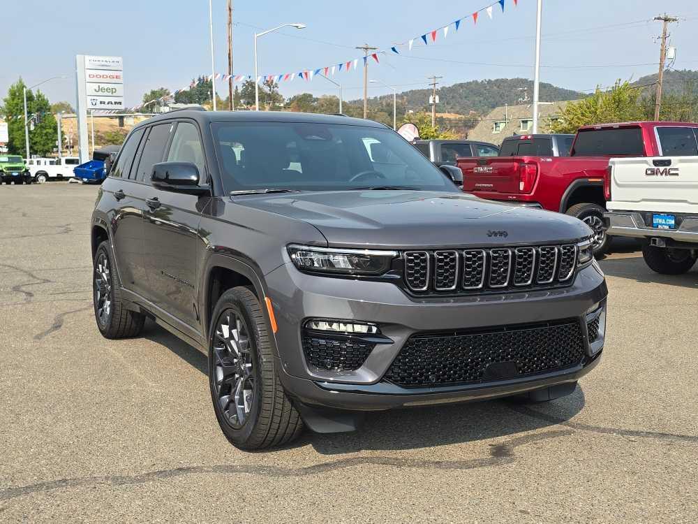 new 2025 Jeep Grand Cherokee car, priced at $58,995