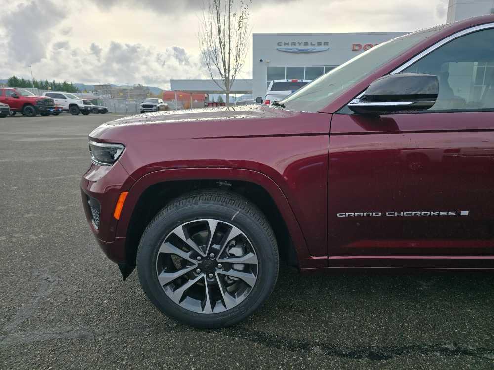 new 2025 Jeep Grand Cherokee car, priced at $56,995