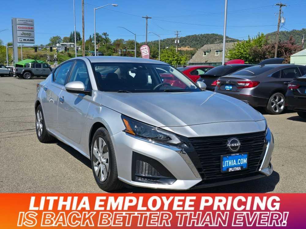 used 2023 Nissan Altima car, priced at $21,995