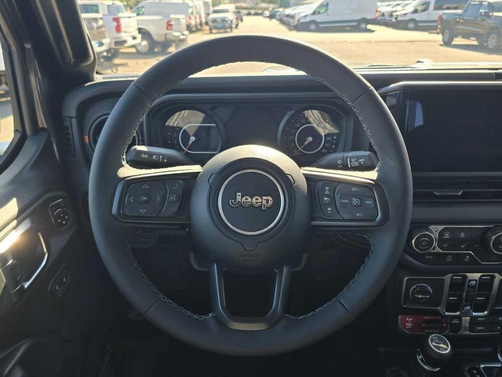 new 2025 Jeep Gladiator car, priced at $47,495