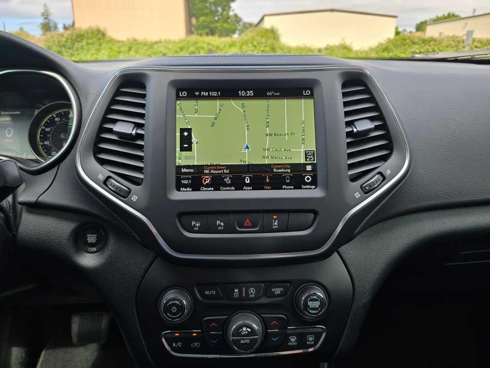 used 2023 Jeep Cherokee car, priced at $29,995