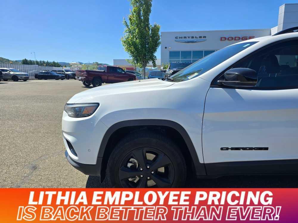 used 2023 Jeep Cherokee car, priced at $31,995