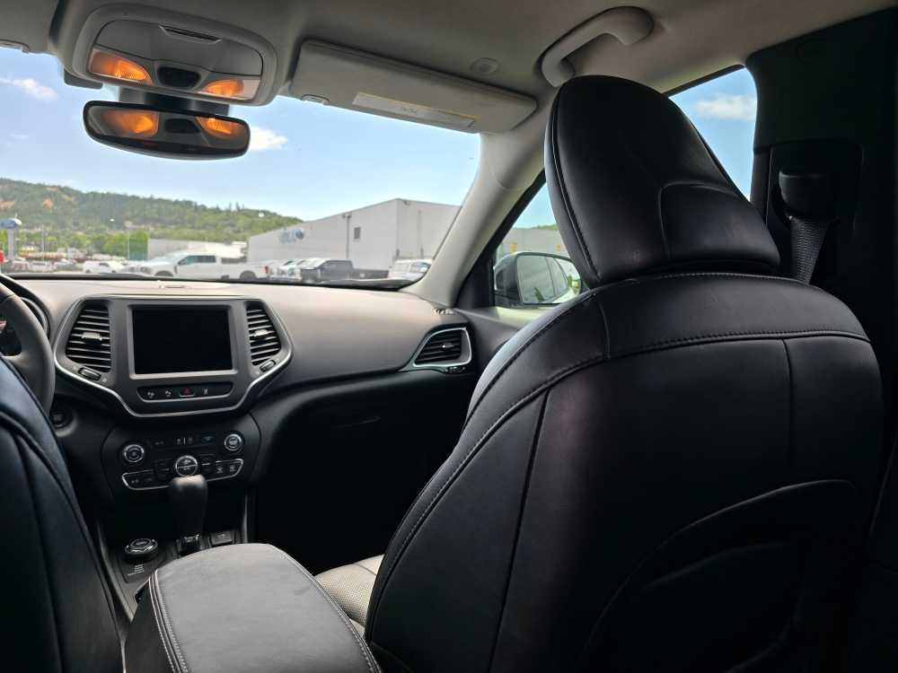 used 2023 Jeep Cherokee car, priced at $29,995