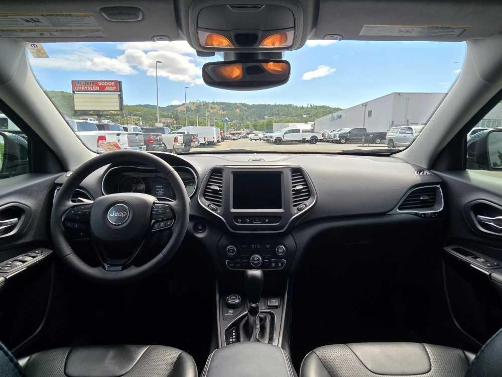 used 2023 Jeep Cherokee car, priced at $29,995