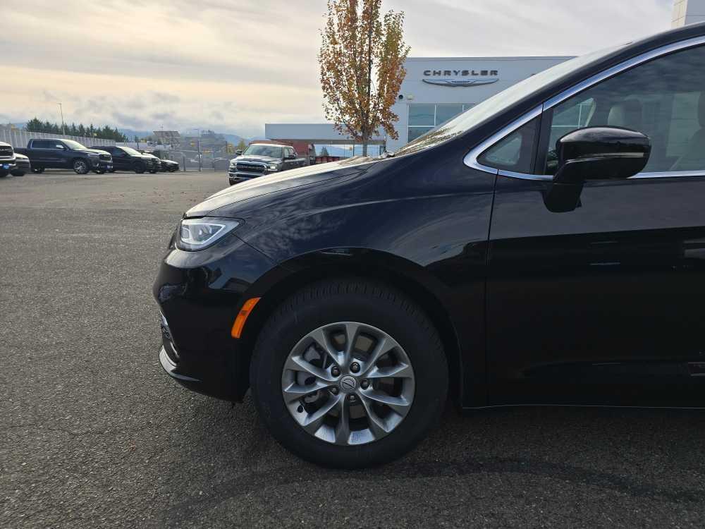 new 2026 Chrysler Pacifica car, priced at $42,995