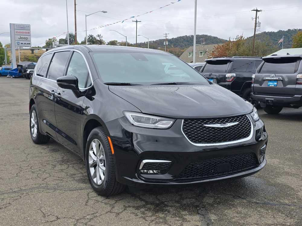 new 2026 Chrysler Pacifica car, priced at $44,995