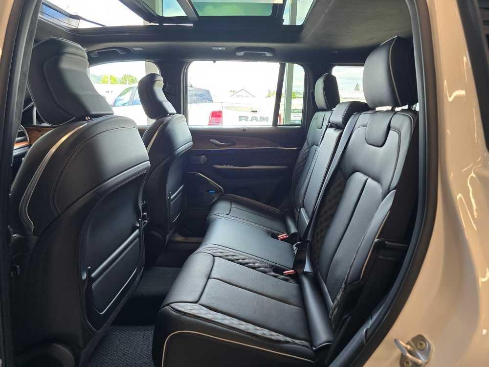 new 2025 Jeep Grand Cherokee car, priced at $66,366