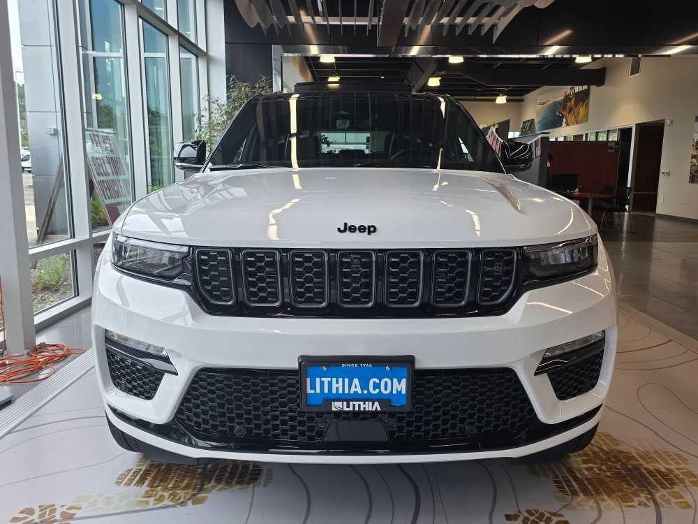 new 2025 Jeep Grand Cherokee car, priced at $66,366