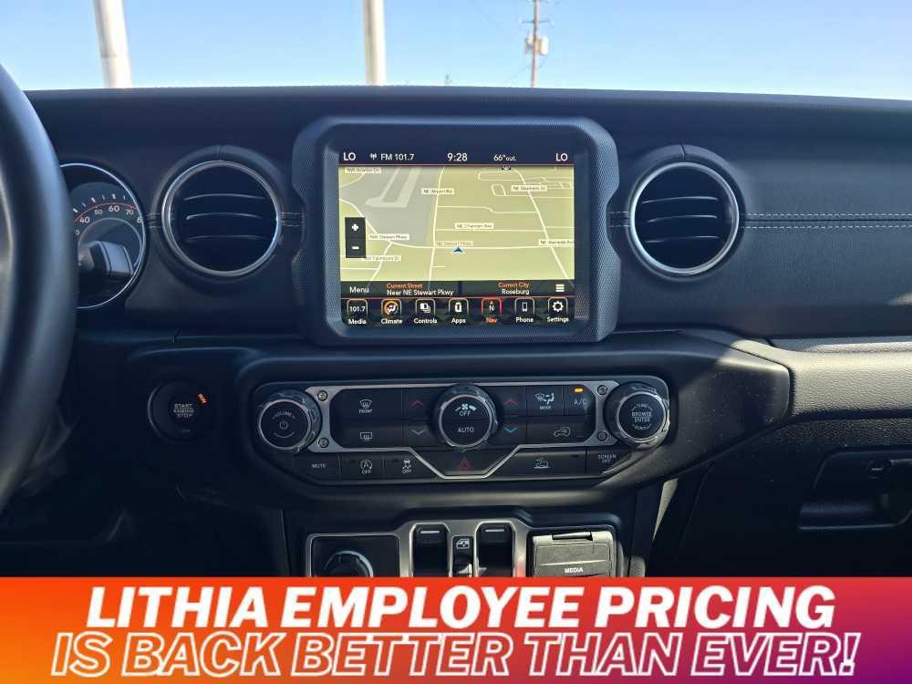 used 2022 Jeep Wrangler Unlimited car, priced at $41,995