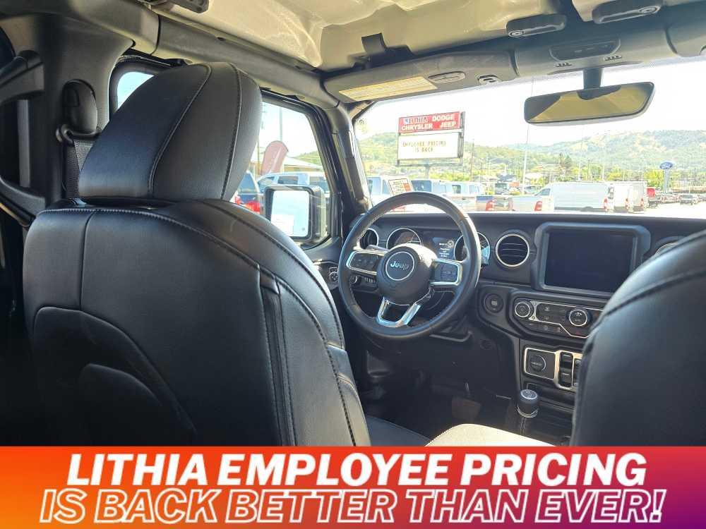used 2022 Jeep Wrangler Unlimited car, priced at $41,995