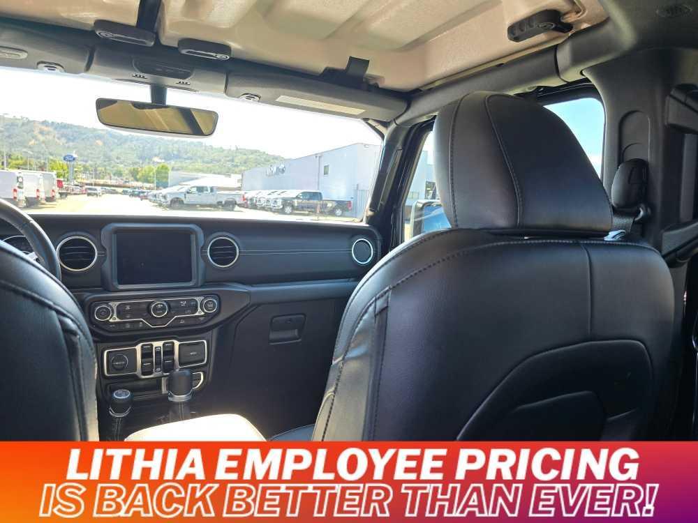 used 2022 Jeep Wrangler Unlimited car, priced at $41,995