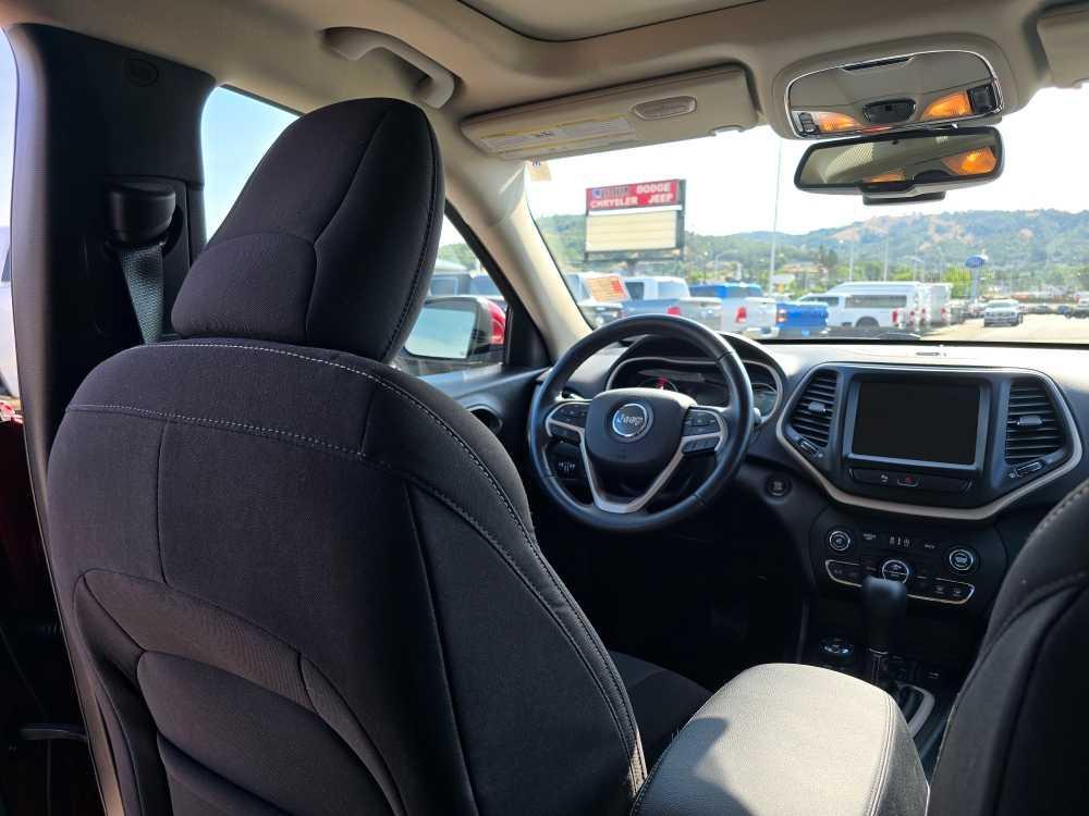 used 2016 Jeep Cherokee car, priced at $13,995