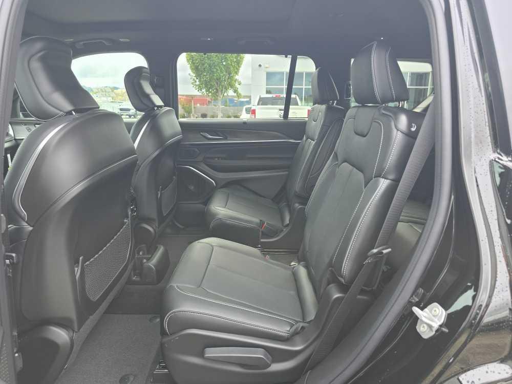 new 2025 Jeep Grand Cherokee L car, priced at $57,995