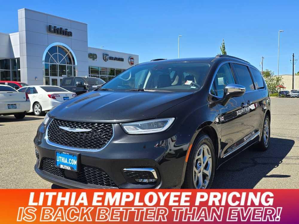 used 2023 Chrysler Pacifica car, priced at $30,995