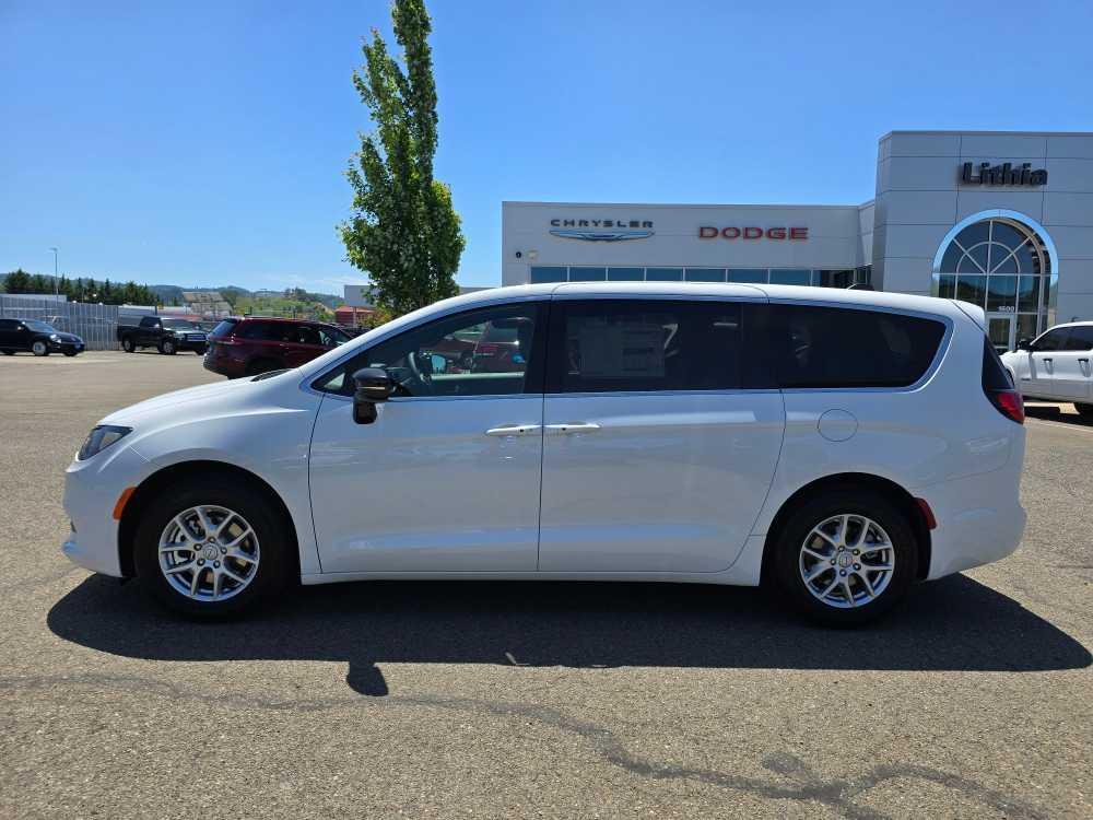 new 2025 Chrysler Voyager car, priced at $38,995