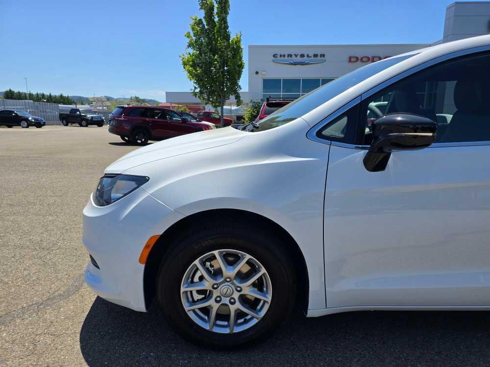 new 2025 Chrysler Voyager car, priced at $38,995