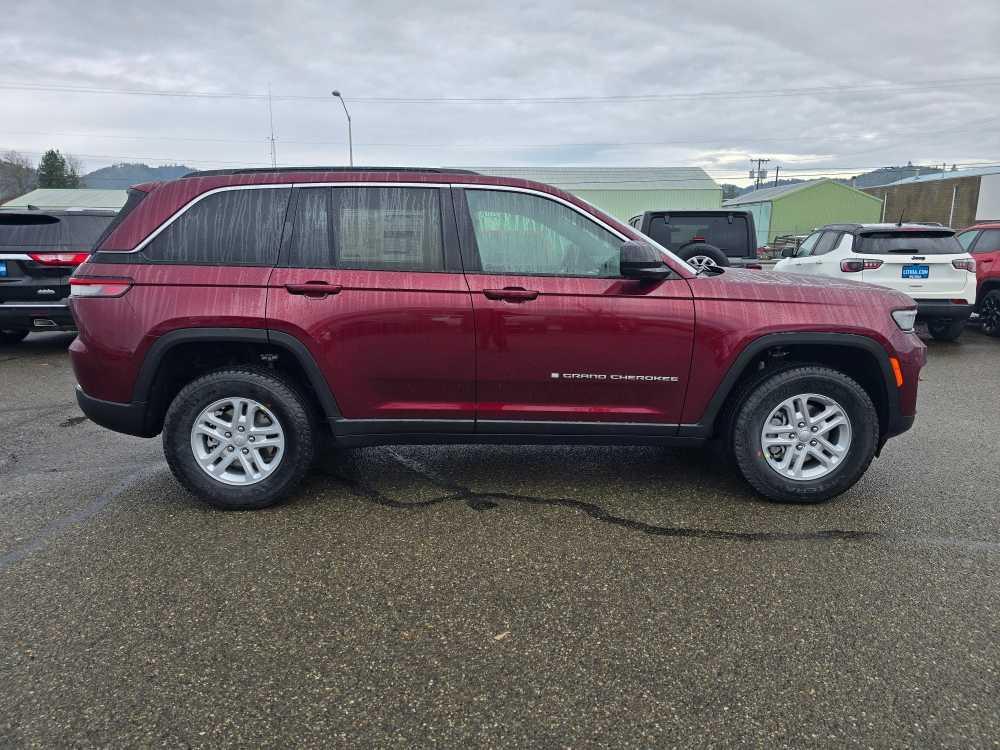 new 2025 Jeep Grand Cherokee car, priced at $35,495