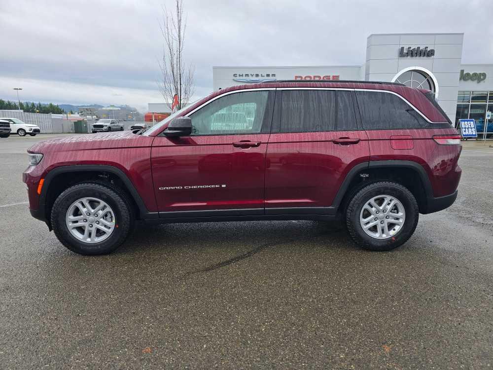 new 2025 Jeep Grand Cherokee car, priced at $35,495