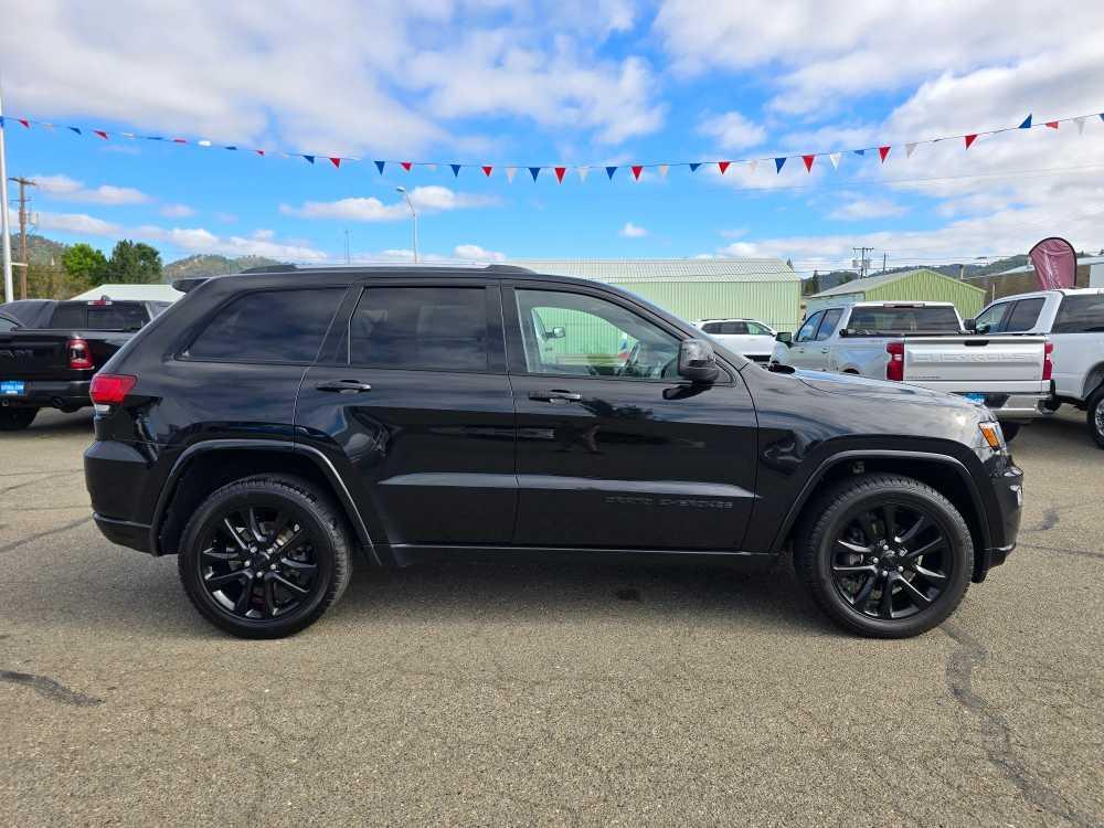 used 2020 Jeep Grand Cherokee car, priced at $24,995