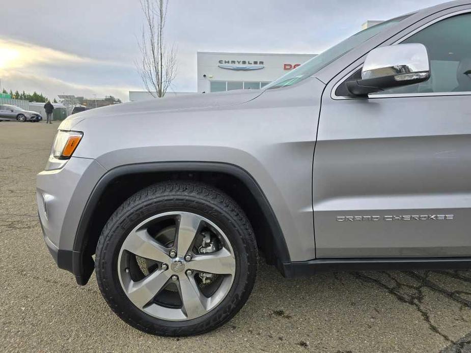 used 2015 Jeep Grand Cherokee car, priced at $16,995