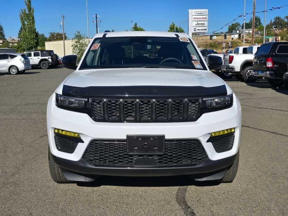 used 2023 Jeep Grand Cherokee car, priced at $36,995