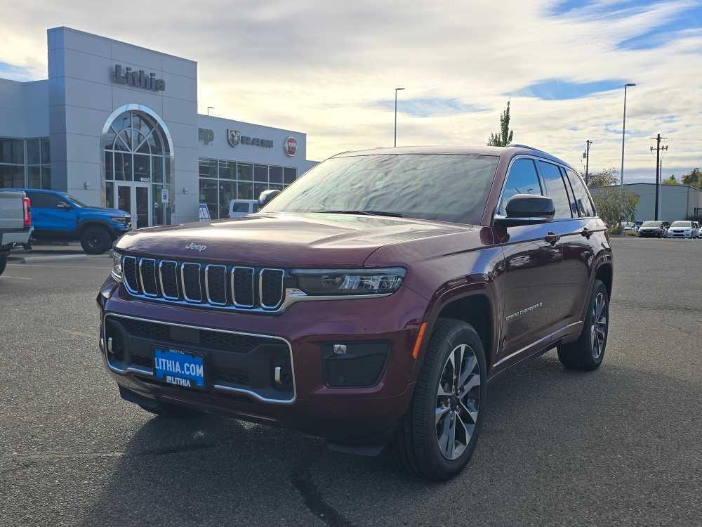 new 2025 Jeep Grand Cherokee car, priced at $55,995
