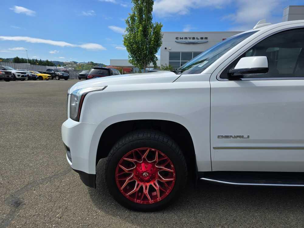 used 2019 GMC Yukon car, priced at $40,495