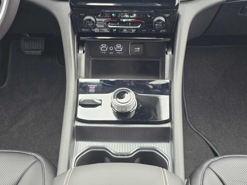 new 2025 Jeep Grand Cherokee L car, priced at $48,495