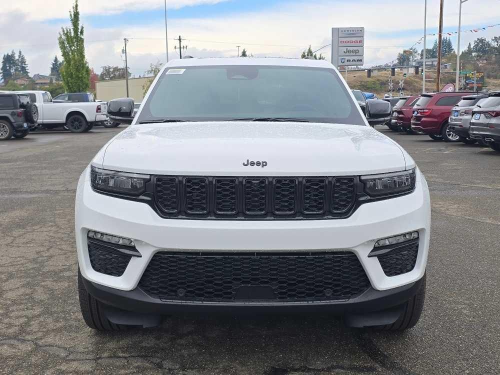 new 2025 Jeep Grand Cherokee car, priced at $49,995