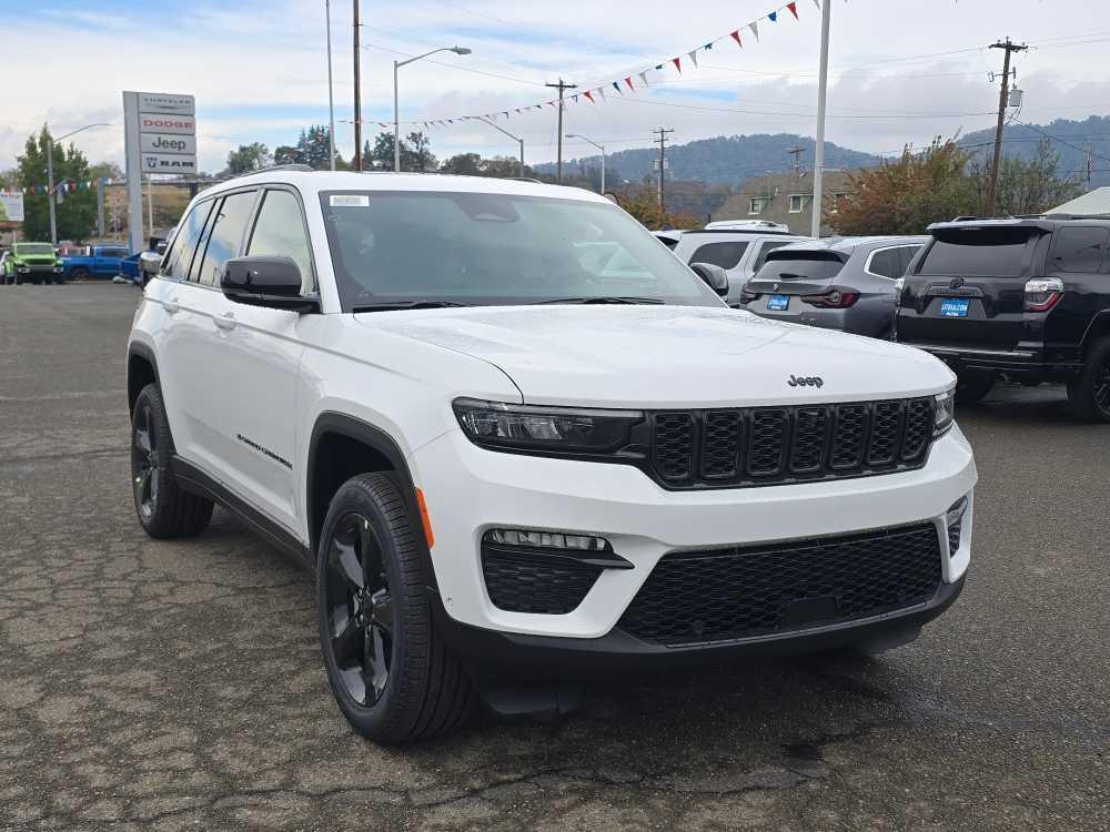 new 2025 Jeep Grand Cherokee car, priced at $49,995
