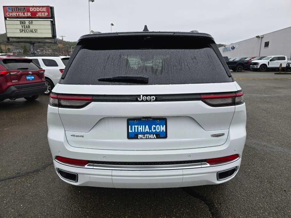 new 2025 Jeep Grand Cherokee car, priced at $60,495