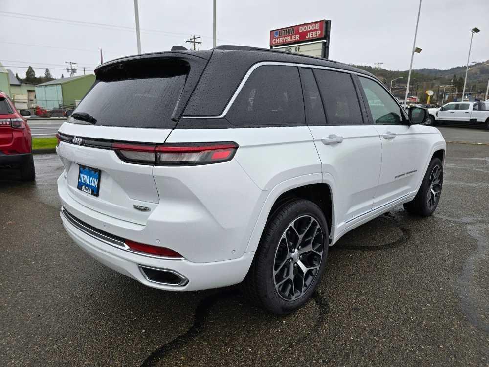 new 2025 Jeep Grand Cherokee car, priced at $60,495