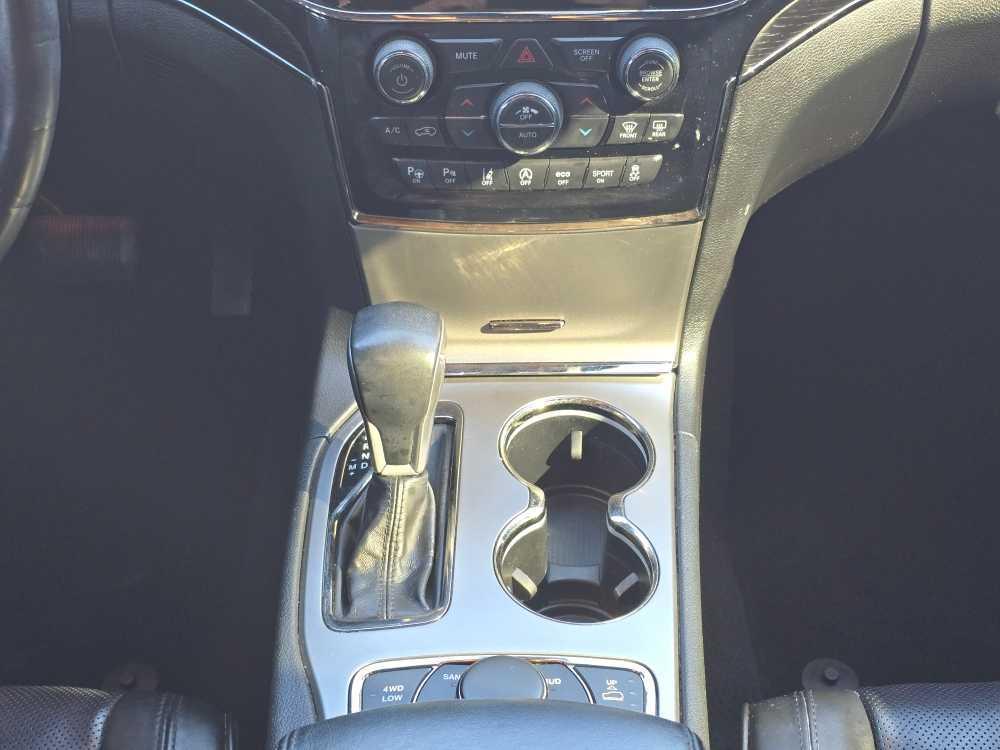 used 2020 Jeep Grand Cherokee car, priced at $25,245