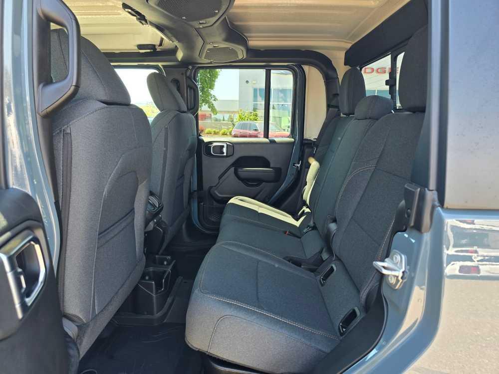 new 2025 Jeep Gladiator car, priced at $44,995