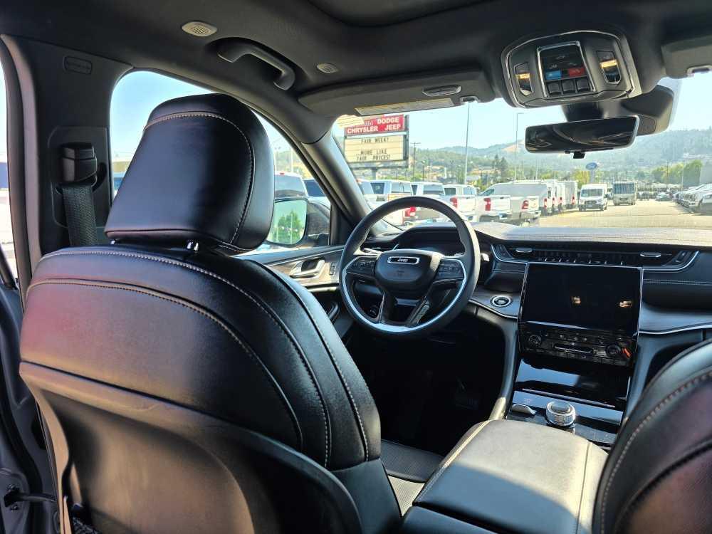 used 2024 Jeep Grand Cherokee L car, priced at $39,495
