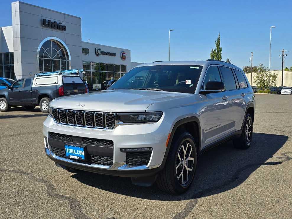 used 2024 Jeep Grand Cherokee L car, priced at $39,495