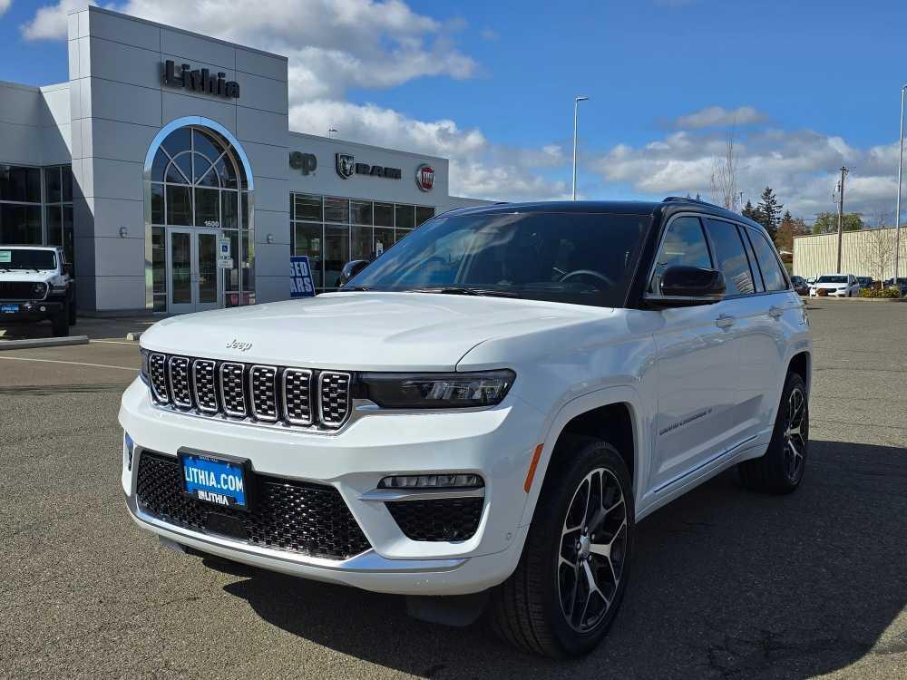 new 2025 Jeep Grand Cherokee car, priced at $65,495