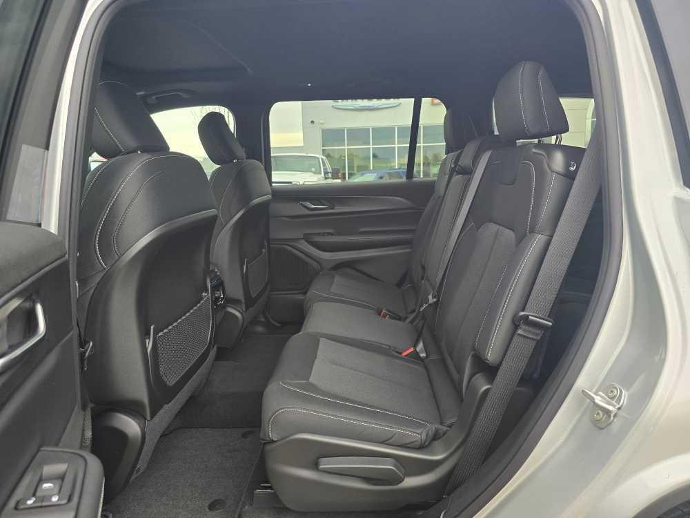 new 2025 Jeep Grand Cherokee L car, priced at $40,995