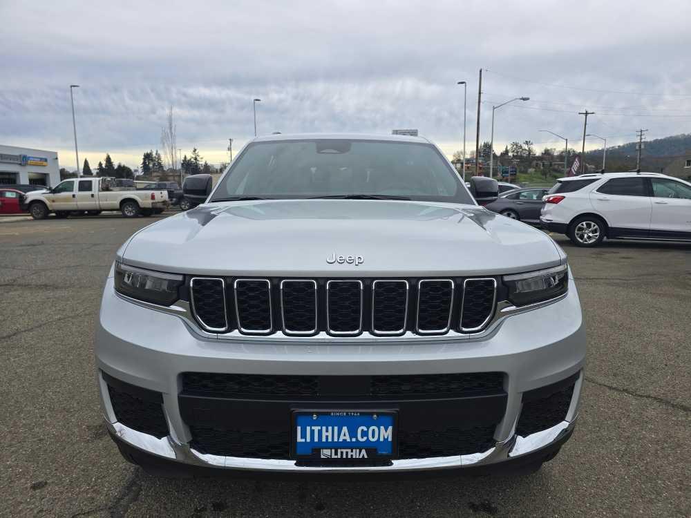new 2025 Jeep Grand Cherokee L car, priced at $40,995