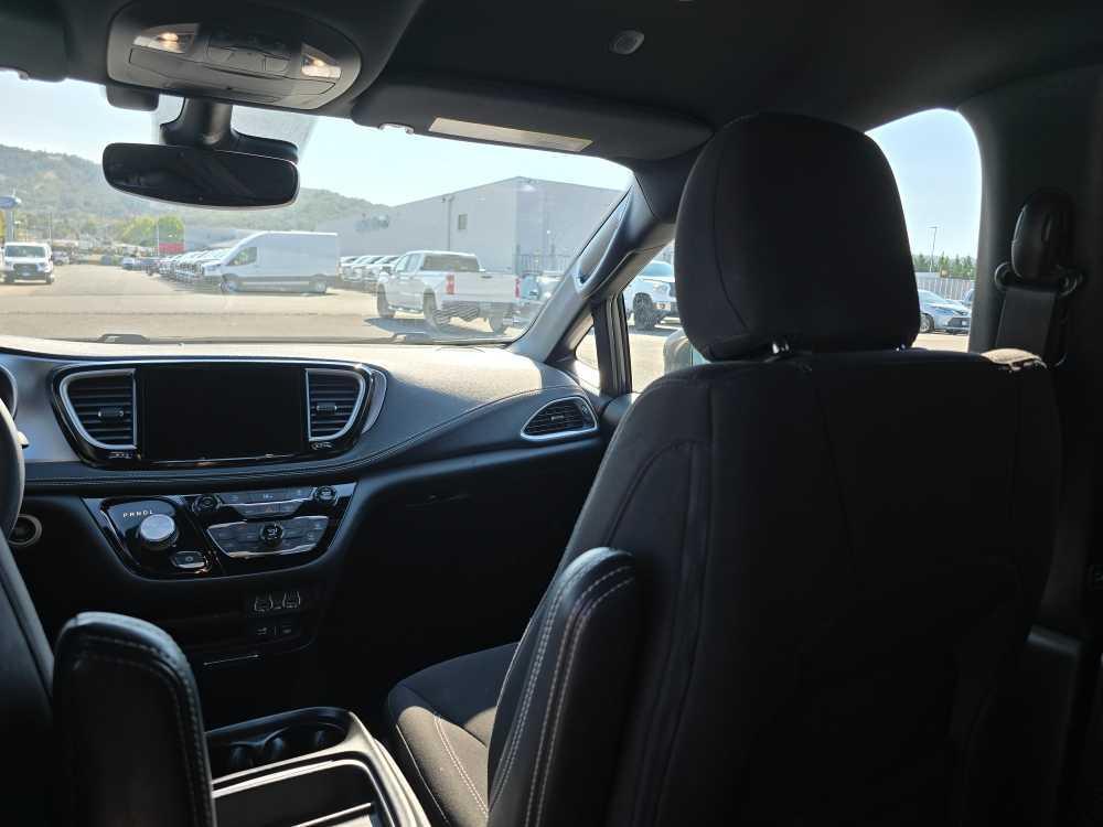 used 2022 Chrysler Pacifica car, priced at $25,495