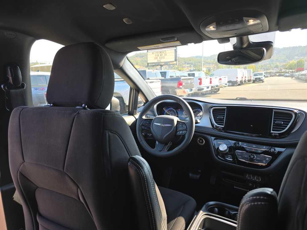 used 2022 Chrysler Pacifica car, priced at $25,495