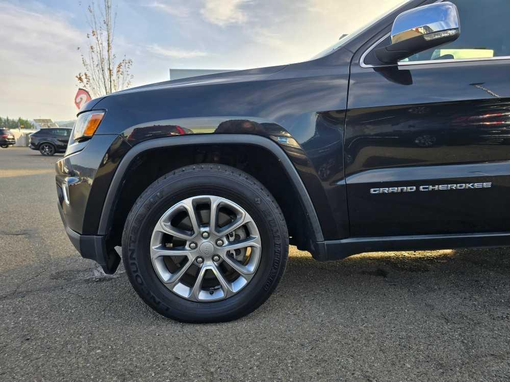 used 2015 Jeep Grand Cherokee car, priced at $10,995