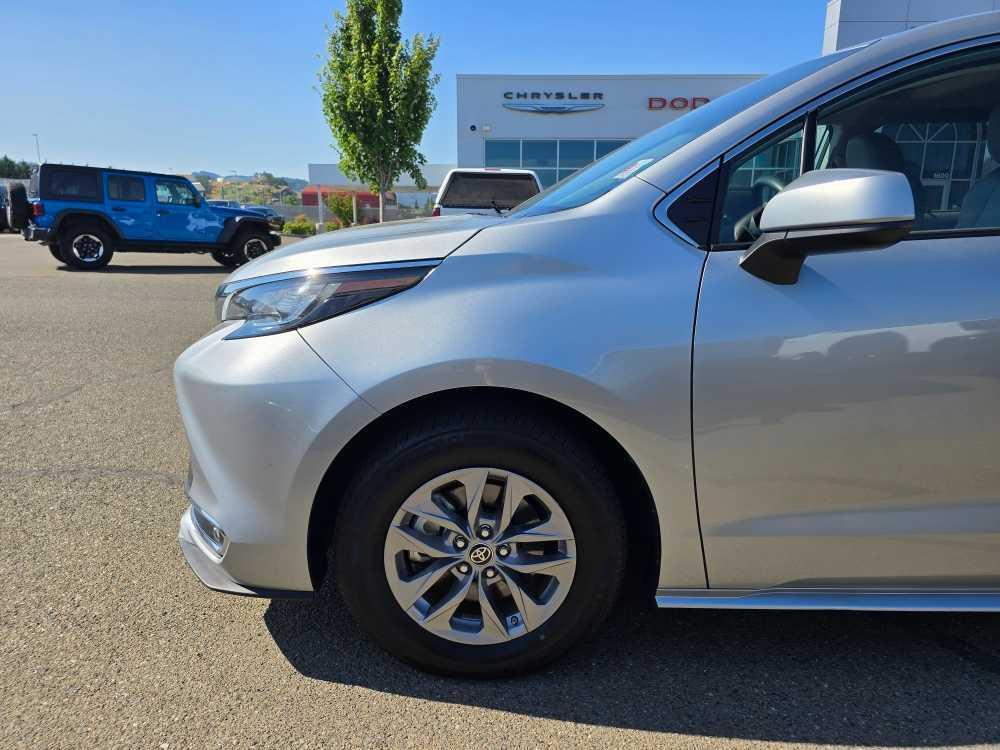 used 2023 Toyota Sienna car, priced at $40,495
