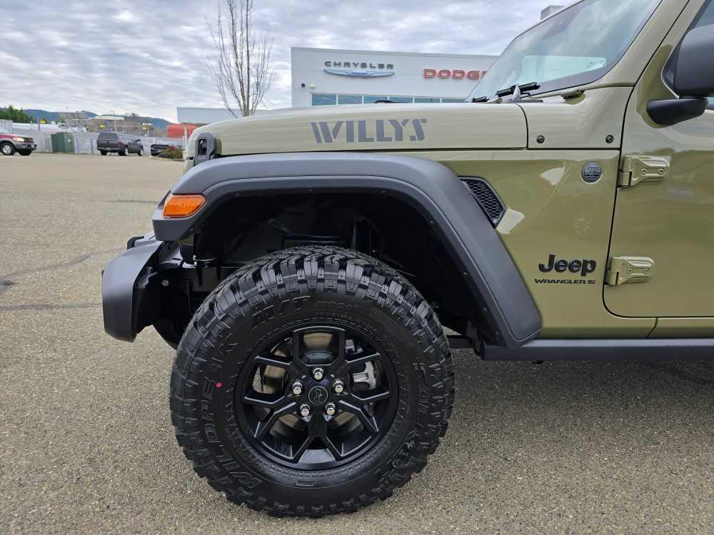 new 2025 Jeep Wrangler car, priced at $42,995