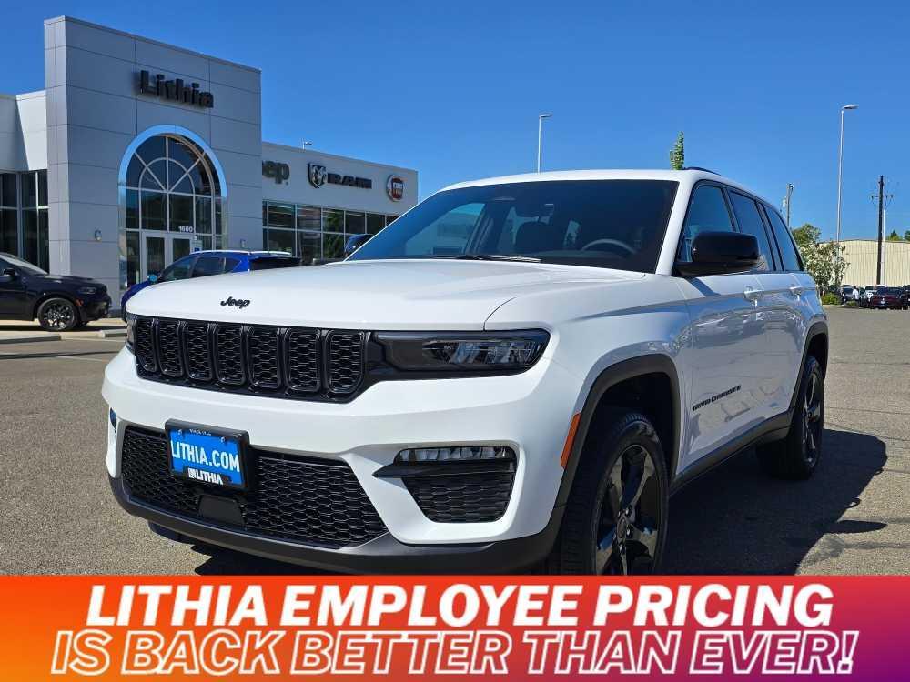 new 2025 Jeep Grand Cherokee car, priced at $50,495