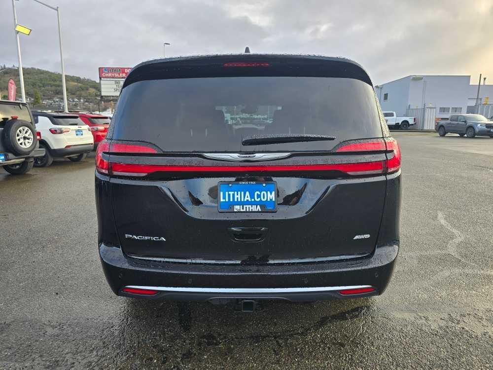 new 2025 Chrysler Pacifica car, priced at $54,995