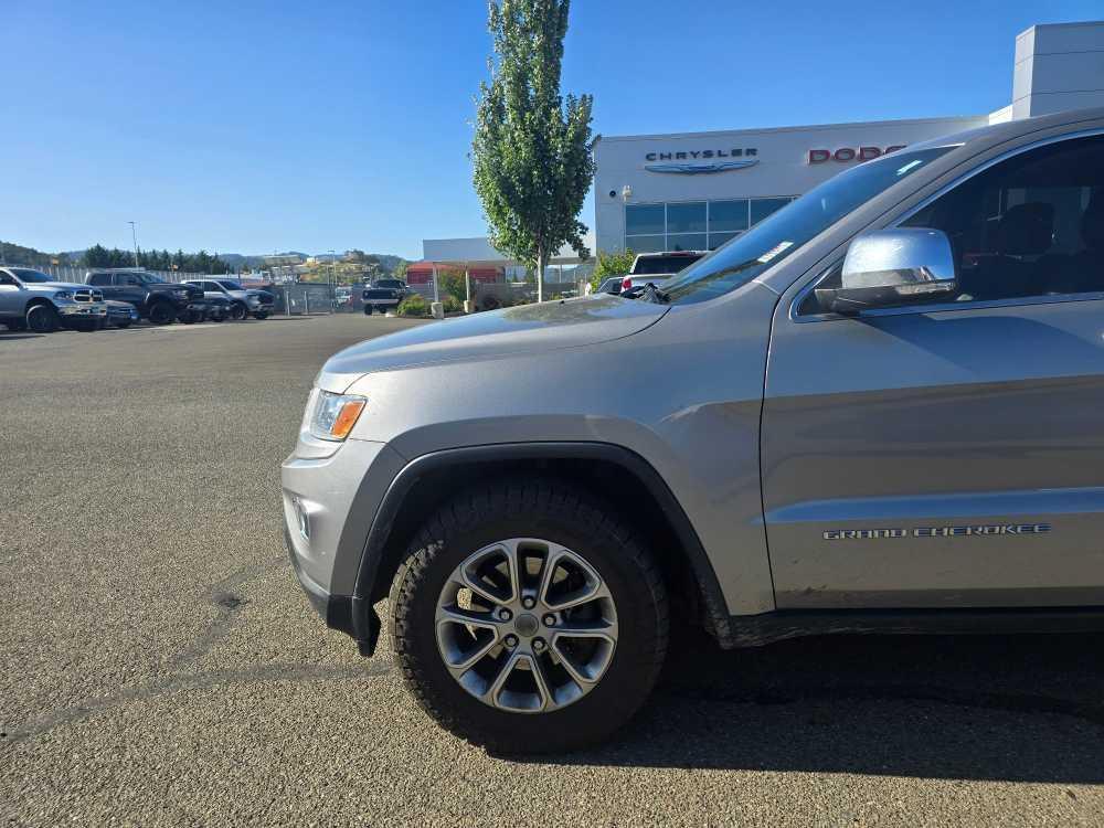 used 2015 Jeep Grand Cherokee car, priced at $10,995