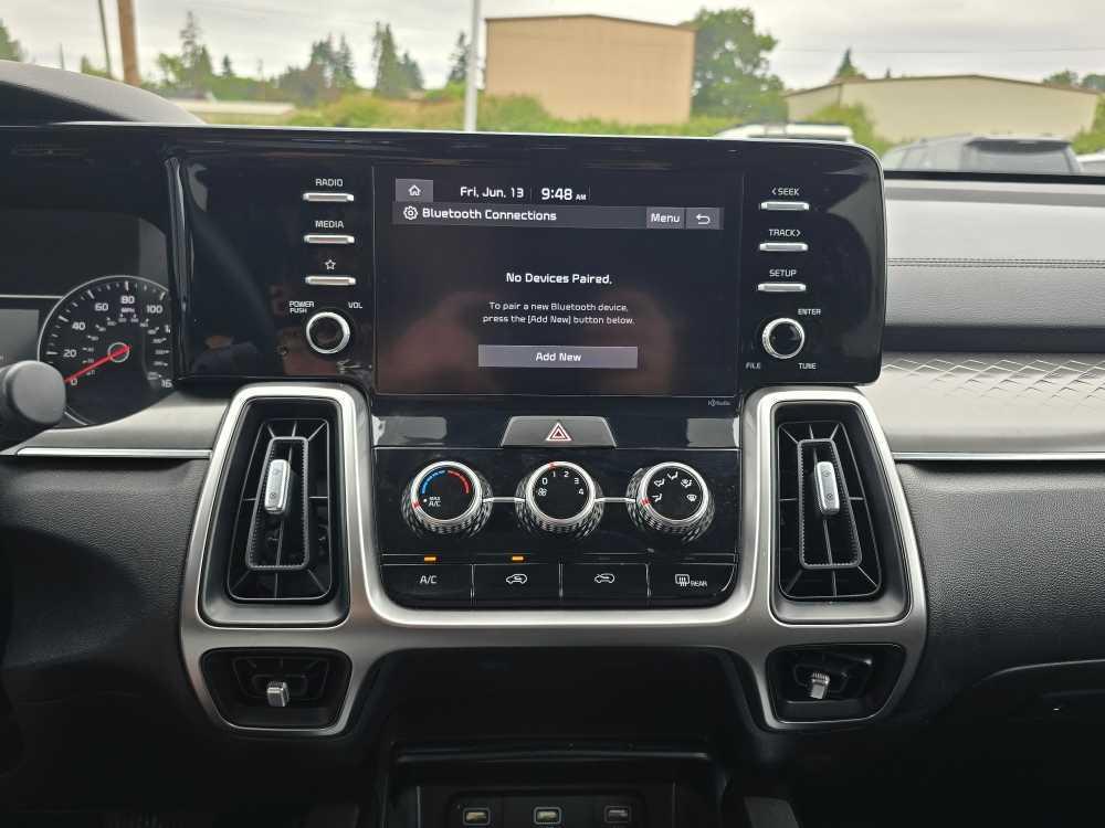 used 2022 Kia Sorento car, priced at $22,995