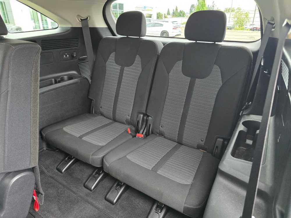 used 2022 Kia Sorento car, priced at $22,995